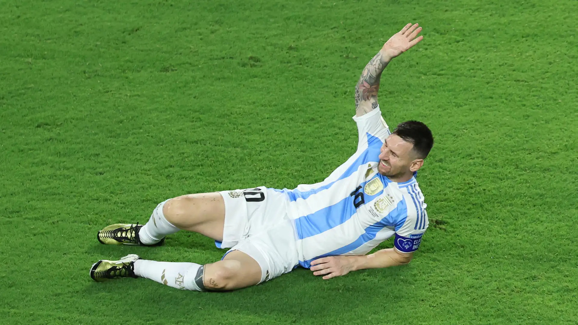 Messi đã nói về việc bỏ cuộc ngay khi cảm thấy mình trở thành vật cản