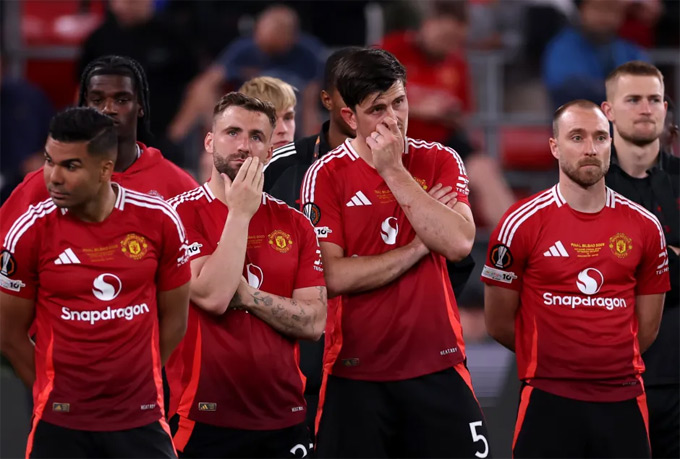 Các đồng đội tại MU mong Bruno Fernandes ở lại