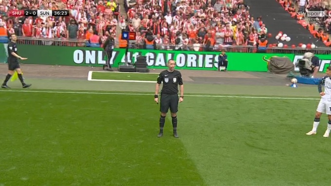 Cảnh tượng chưa từng có trong trận chung kết thăng hạng của Sunderland