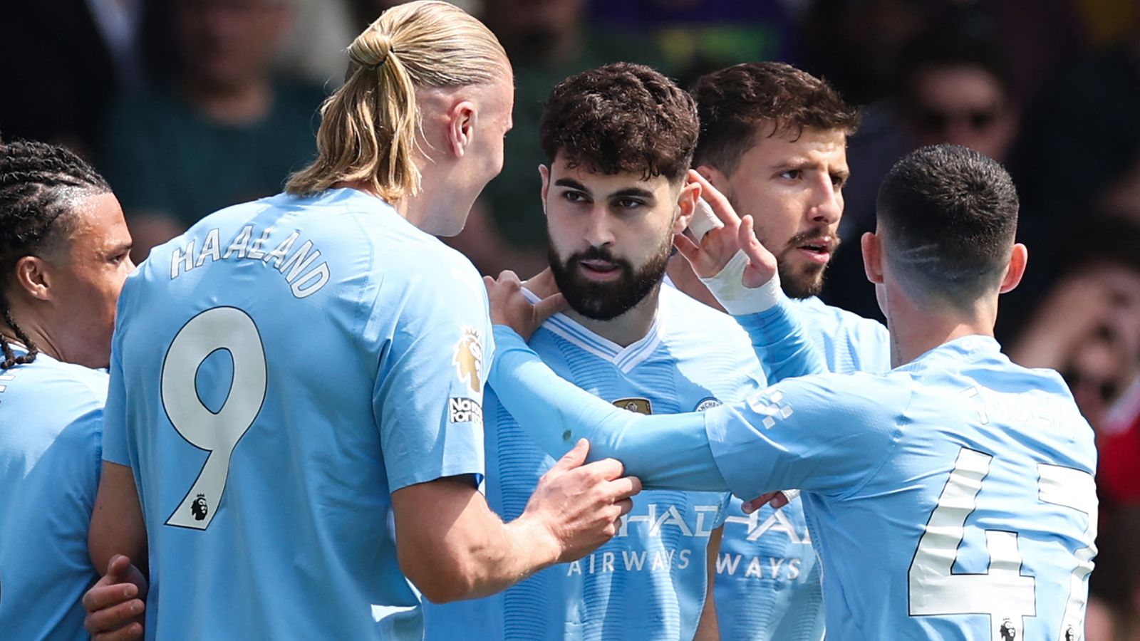 Man City chỉ cần đánh bại Fulham là đứng trong Top 3, hoà là đủ đoạt vé Champions League