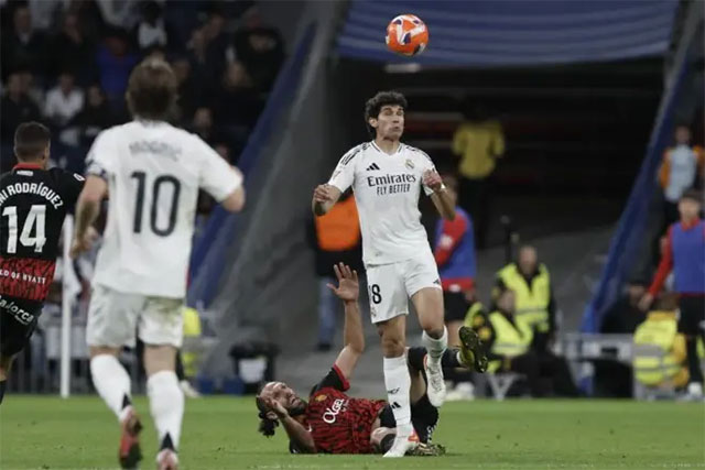 Dù ít thi đấu, Vallejo vẫn giành tới 13 danh hiệu lớn nhỏ cùng Real