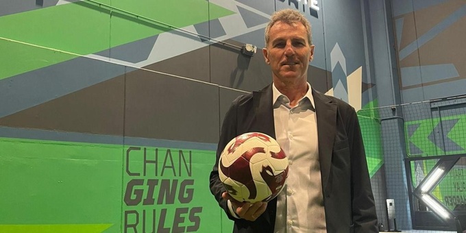 Robert Fernandez từng có 3 năm làm GĐKT của Barca từ 2015 - 2018.