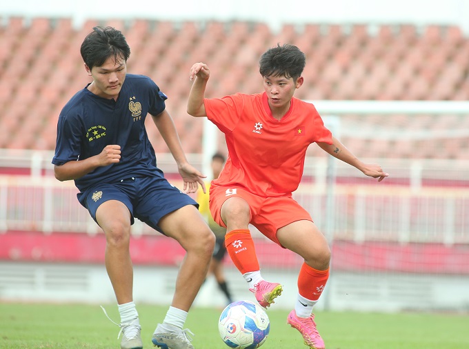 U19 nữ Việt Nam sẽ bắt đầu hành trình giải U19 nữ ĐNA bằng cuộc đọ sức với U19 nữ Myanmar. Ảnh; Đình Viên