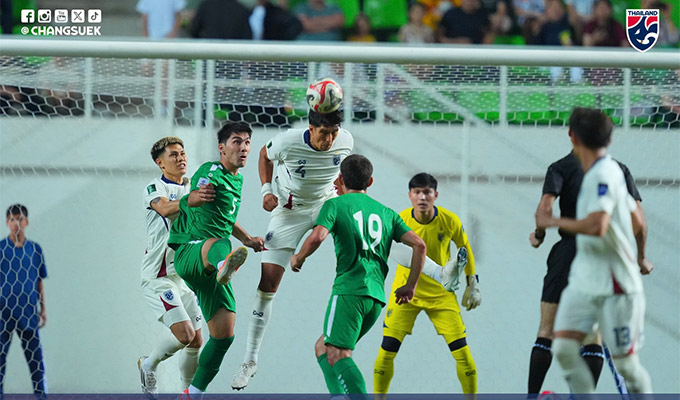 Thái Lan gây thất vọng khi thất bại 1-3 trước Turkmenistan - Ảnh: Changsuek