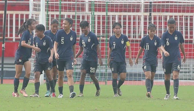 U19 nữ Thái Lan vào chung kết sau trận thắng đậm. Ảnh: Đình Viên