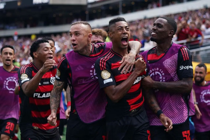 Niềm vui thắng lợi của các cầu thủ Flamengo
