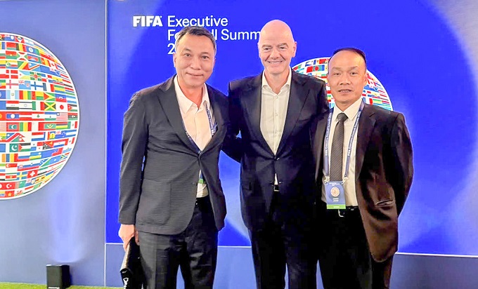 Chủ tịch VFF Trần Quốc Tuấn và TTK Nguyễn Văn Phú gặp gỡ Chủ tịch FIFA Gianni Infantino tại Hội nghị