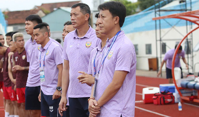 HLV Thành Công chia tay Hà Tĩnh đơn thuần vì lý do sức khỏe - Ảnh: Sông Hàn 