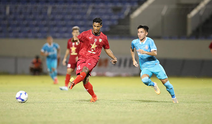 Adou Minh được chọn vào Đội hình tiêu biểu V.League