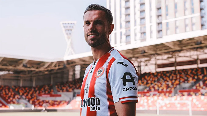 Jordan Henderson sẽ khoác áo Brentford trong 2 mùa giải tới