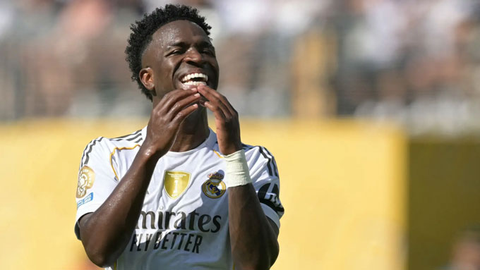 Vinicius Jr. rộng cửa tới MU