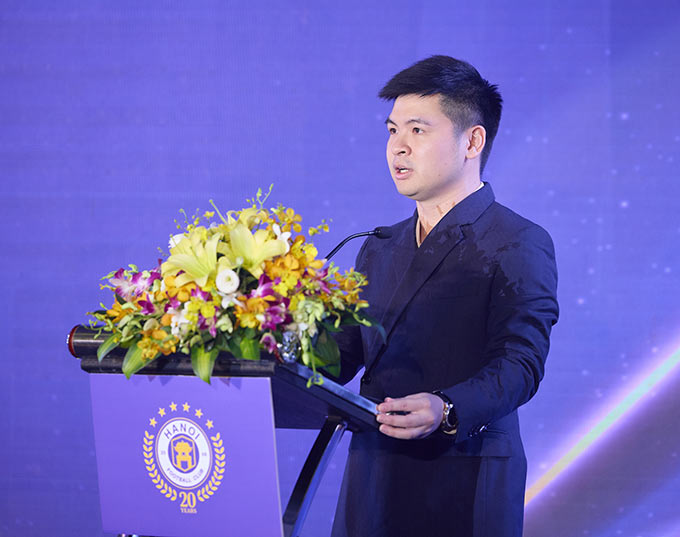 Chủ tịch Đỗ Vinh Quang của CLB Hà Nội chia sẻ về tình hình nhập tịch của Hendrio