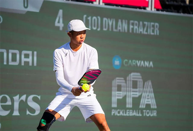 Quang Dương từng thử sức với tennis và bóng bàn.