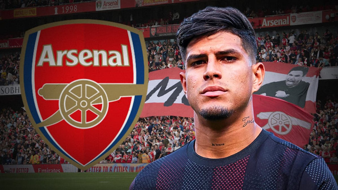Hincapie đã chốt sang Arsenal