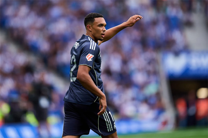 Alexander-Arnold sắp có trận El Clasico đầu tiên trong sự nghiệp