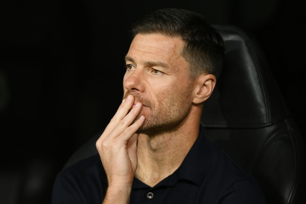 Alonso có trận đấu căng não trước Juventus