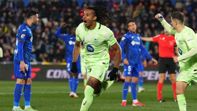 Kounde đã ghi 1 bàn cho Barca mùa này