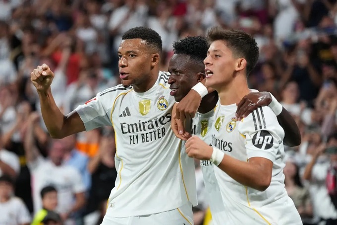 HLV Xabi Alonso đang tạo ra một "tam giác quỷ" ở Real Madrid với Mbappe, Vinicius và Guler.