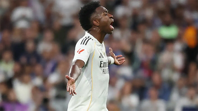 Vinicius lên tiếng giải thích về hành động mất kiểm soát của mình