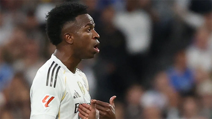 Vinicius trong màu áo Real