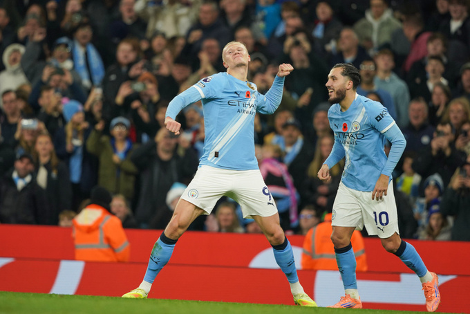 Với việc ghi 13 bàn sau 9 trận, Erling Haaland đã trở thành tiền đạo đáng sợ nhất của Premier League 2025/26