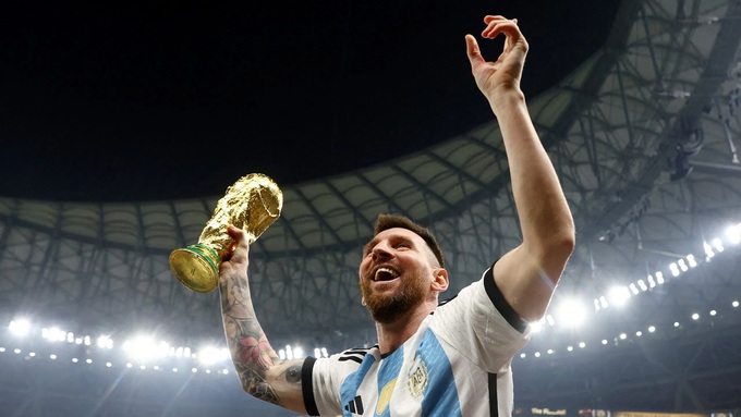 M10 là nhà đương kim vô địch thế giới, còn CR7 là kẻ thất bại ở các kỳ World Cup