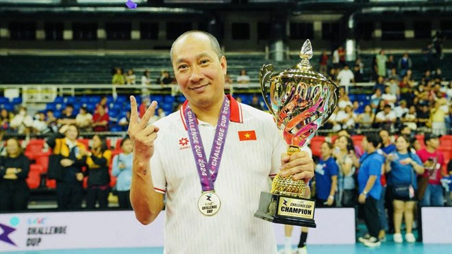 HLV Nguyễn Tuấn Kiệt hoàn thiện chiến thuật cho học trò