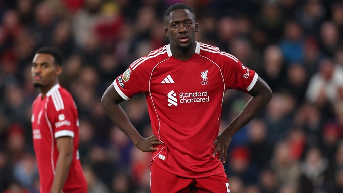 Real Madrid vừa thông báo dừng theo đuổi trung vệ Ibrahima Konate của Liverpool