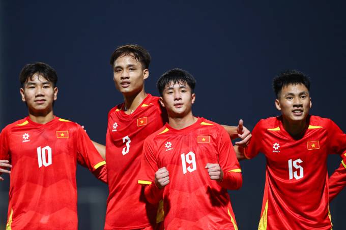 Các cầu thủ U17 Hà Nội như Nguyễn Lực, Mạnh Quân, Hoàng Việt… trong màu áo U17 Việt Nam