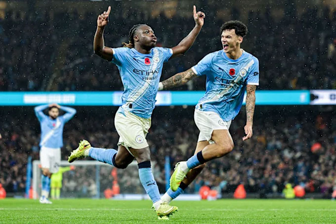 Doku và O’Reilly ngày càng ăn ý bên hành lang cánh trái của Man City