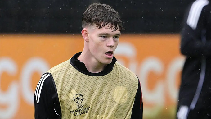 Liverpool triệu hồi James McConnell