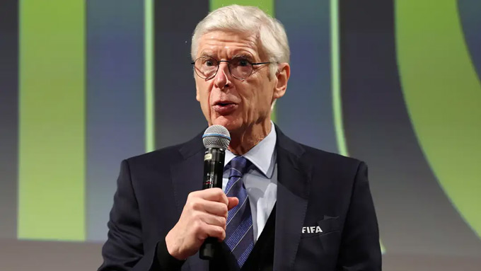 Cuộc 'cách mạng việt vị' của Wenger tiến gần hiện thực