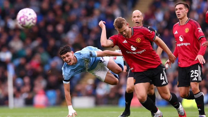 Trực tiếp MU vs Man City, 19h30 tối nay