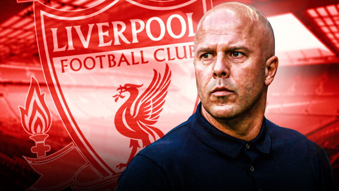 Slot đang phải chịu áp lực lớn vì thành tích không như ý của Liverpool