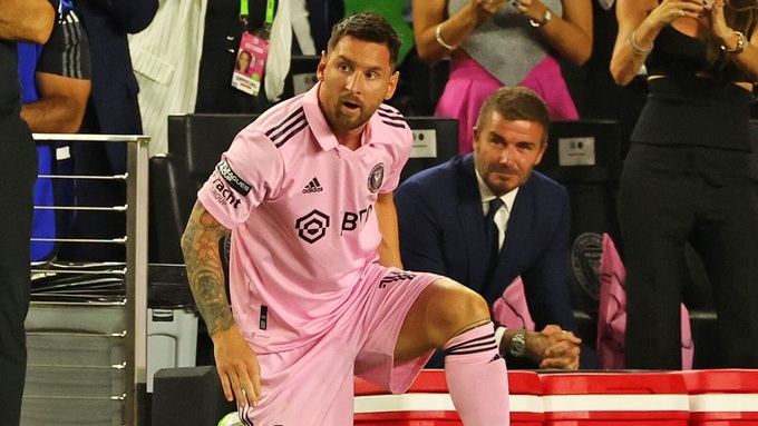 Messi sẽ đi theo con đường giống như của "sếp" David Beckham?