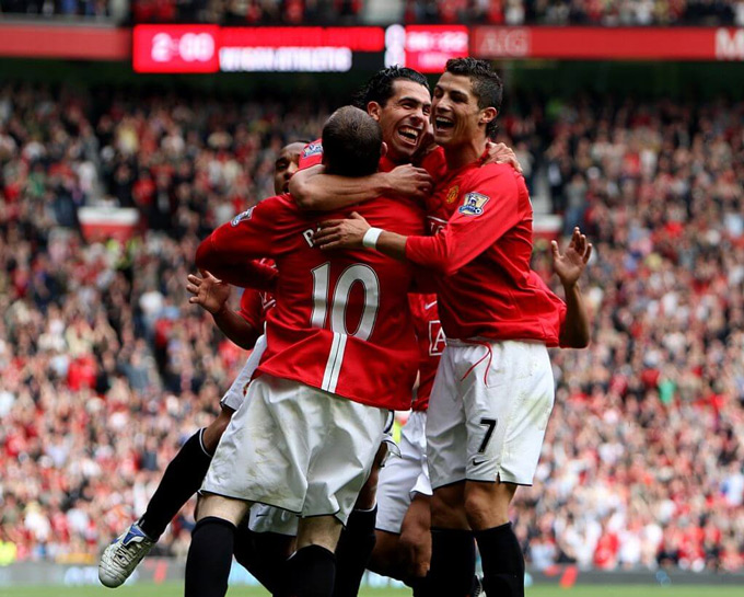 MU từng rất mạnh với bộ ba tấn công Rooney, Tevez và Ronaldo