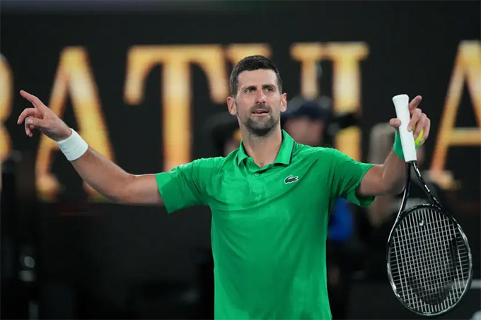 Djokovic hưởng lợi lớn khi vào tứ kết mà không phải thi đấu