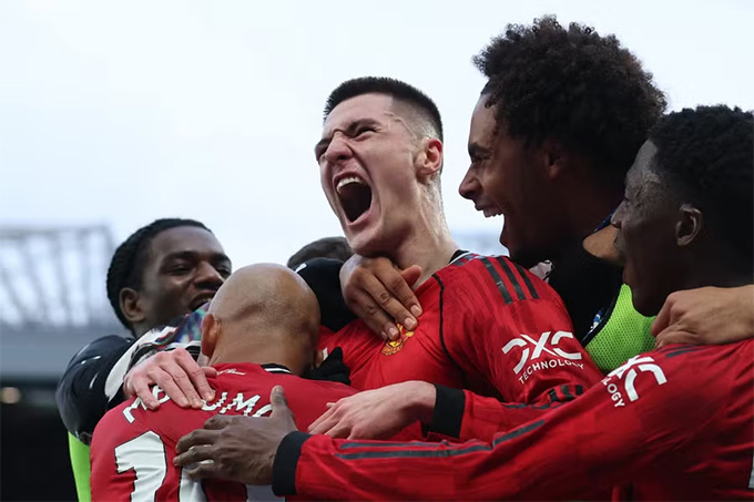 MU đã có chiến thắng đầy kịch tính trước Fulham