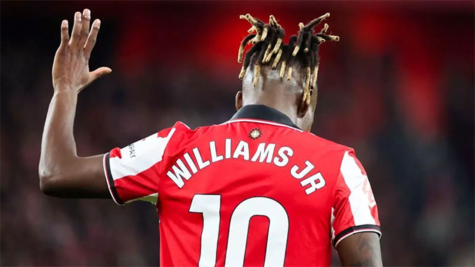Nico Williams đang gặp rắc rối với chấn thương háng