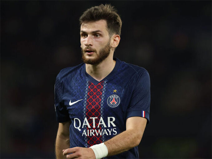 Những đóng góp của Kvaratskhelia cho PSG mùa này rất hạn chế