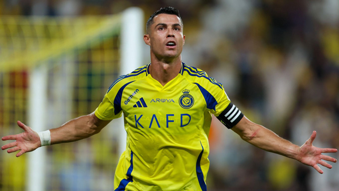 Ronaldo trong màu áo Al Nassr