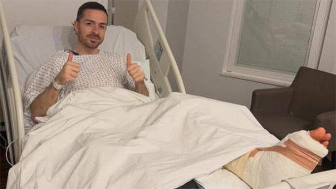 Grealish vừa phẫu thuật thành công