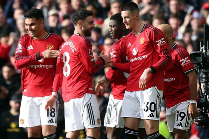 MU ngược dòng ấn tượng trước Crystal Palace