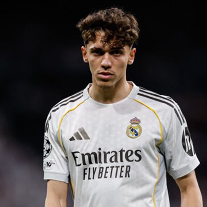 Thiago Pitarch có trận đá chính đầu tiên cho Real tại La Liga
