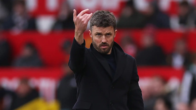 Paul Scholes chê Carrick làm không tốt, đặc biệt ở trận thua Newcastle