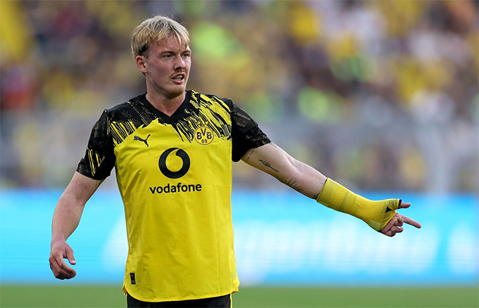 Brandt xác nhận rời Dortmund sau 7 năm gắn bó