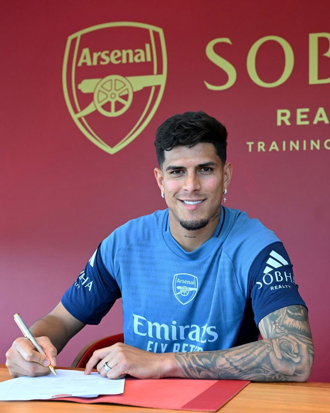 Hincapie sẽ được Arsenal mua đứt