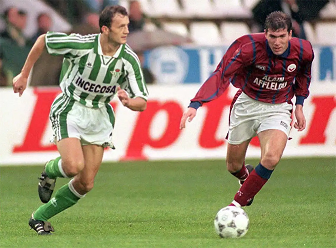 Zidane khi còn khoác áo Bordeaux