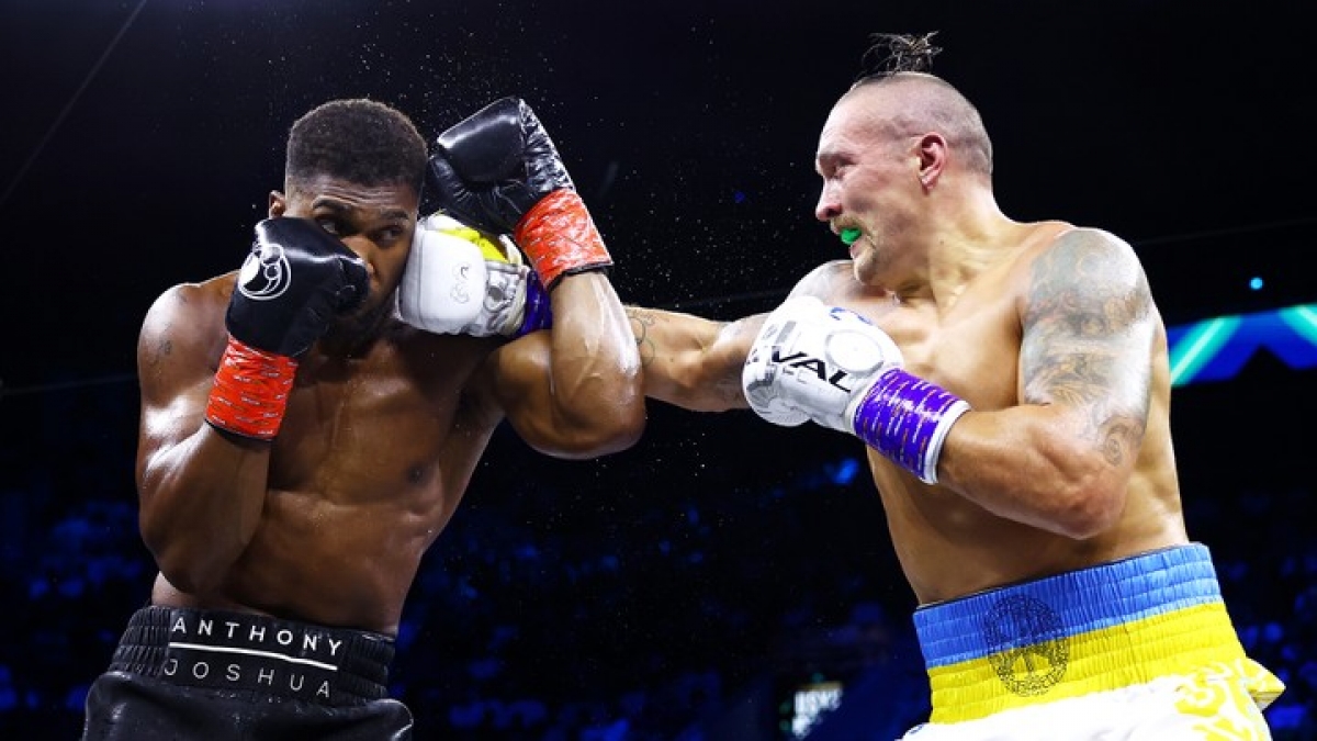Usyk từng đánh bại cả Joshua
