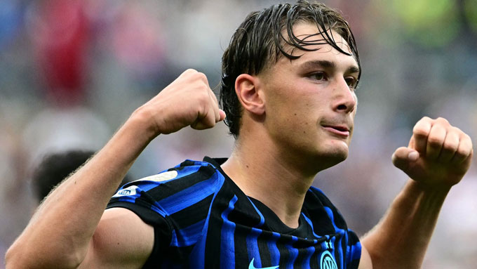 Esposito trong màu áo Inter